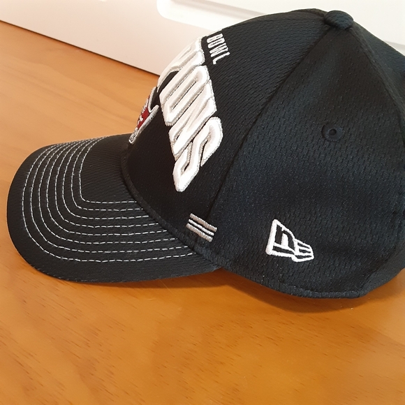 Tampa Bay Buccaneers New Era Black Super Bowl LIV Champions 9Forty Hat One Size - Picture 4 of 9